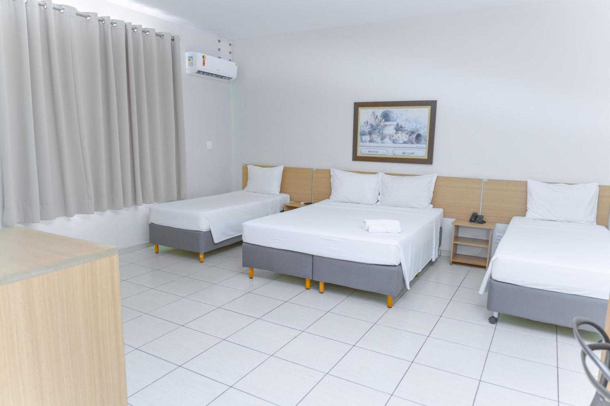 Hotel Equinocios Executive *